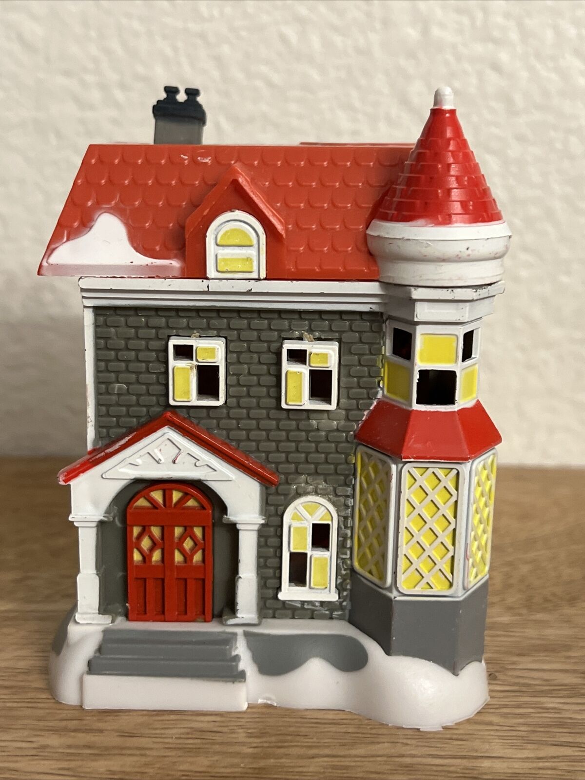 GRAY BRICK 3 STORY HOUSE CHRISTMAS VILLAGE PLASTIC 4.2” DECORATION HOUSE