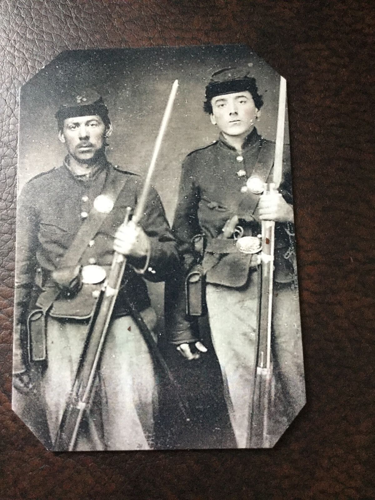 2 Civil War Military Soldiers With Rifles TinType C210RP