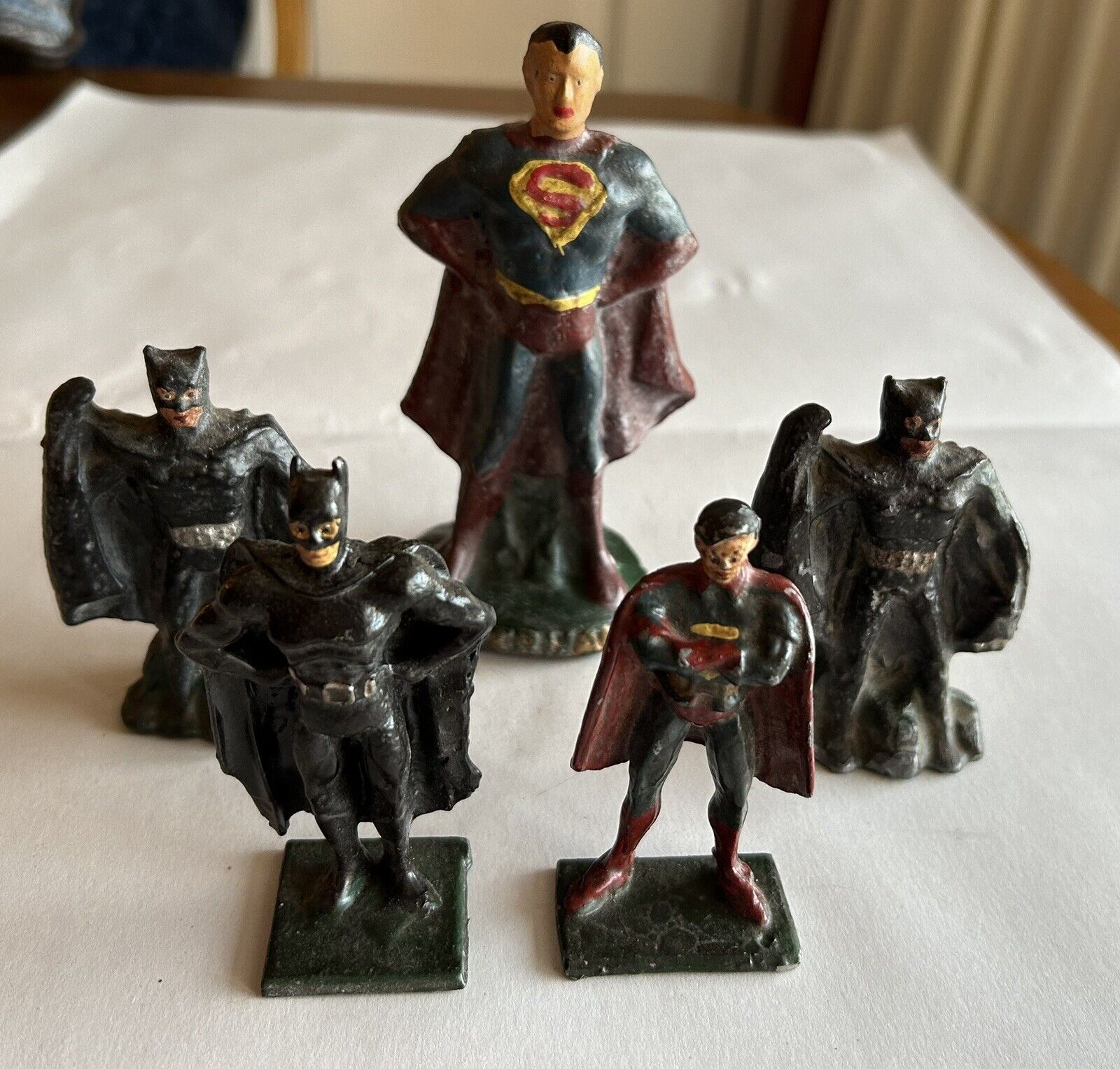 Very Rare Combined Lead Vintage 1940 Set Of 1940 Supermen And 1940-50’s Batmen
