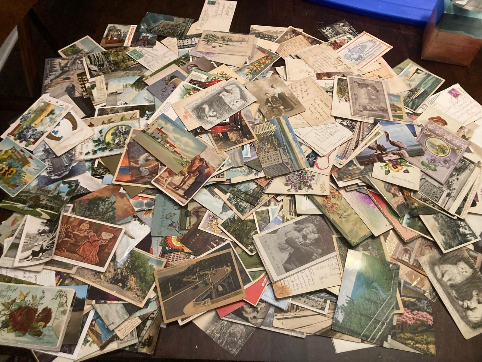 HUGE LOT OF VINTAGE POSTCARDS Approx 200+ USA Europe Christmas Valentine’s Day