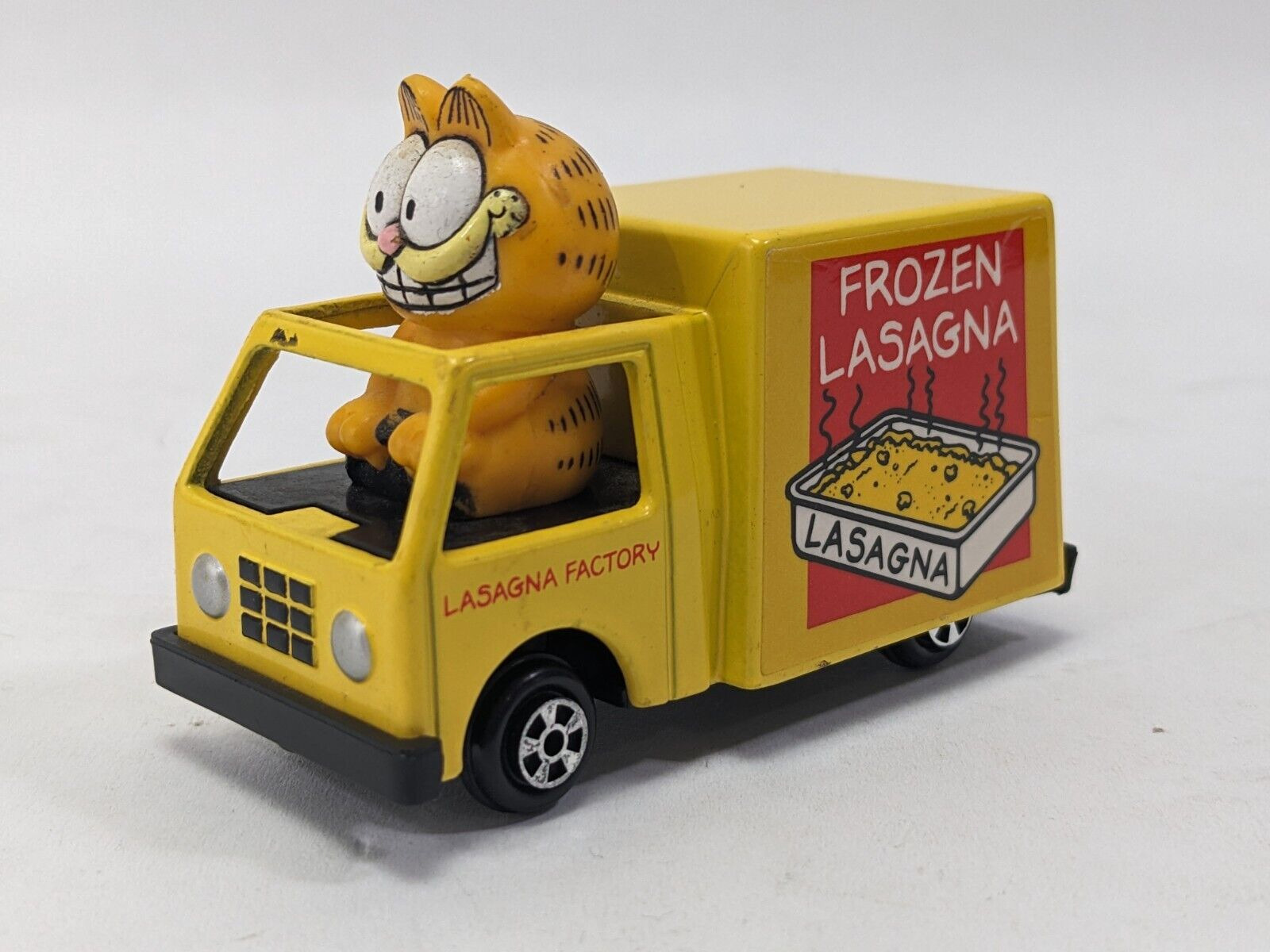 1990 ERTL Garfield the Cat Lasagna Delivery Truck Diecast 2993