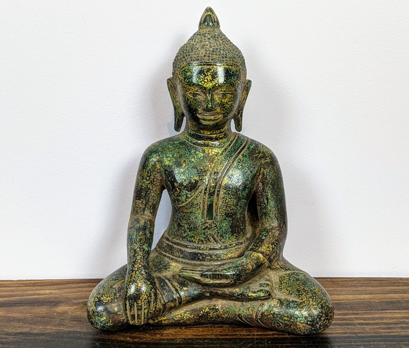 Buddha Statue - Antique Khmer Style Bronze Buddha Dharmachakra Teaching Mudra