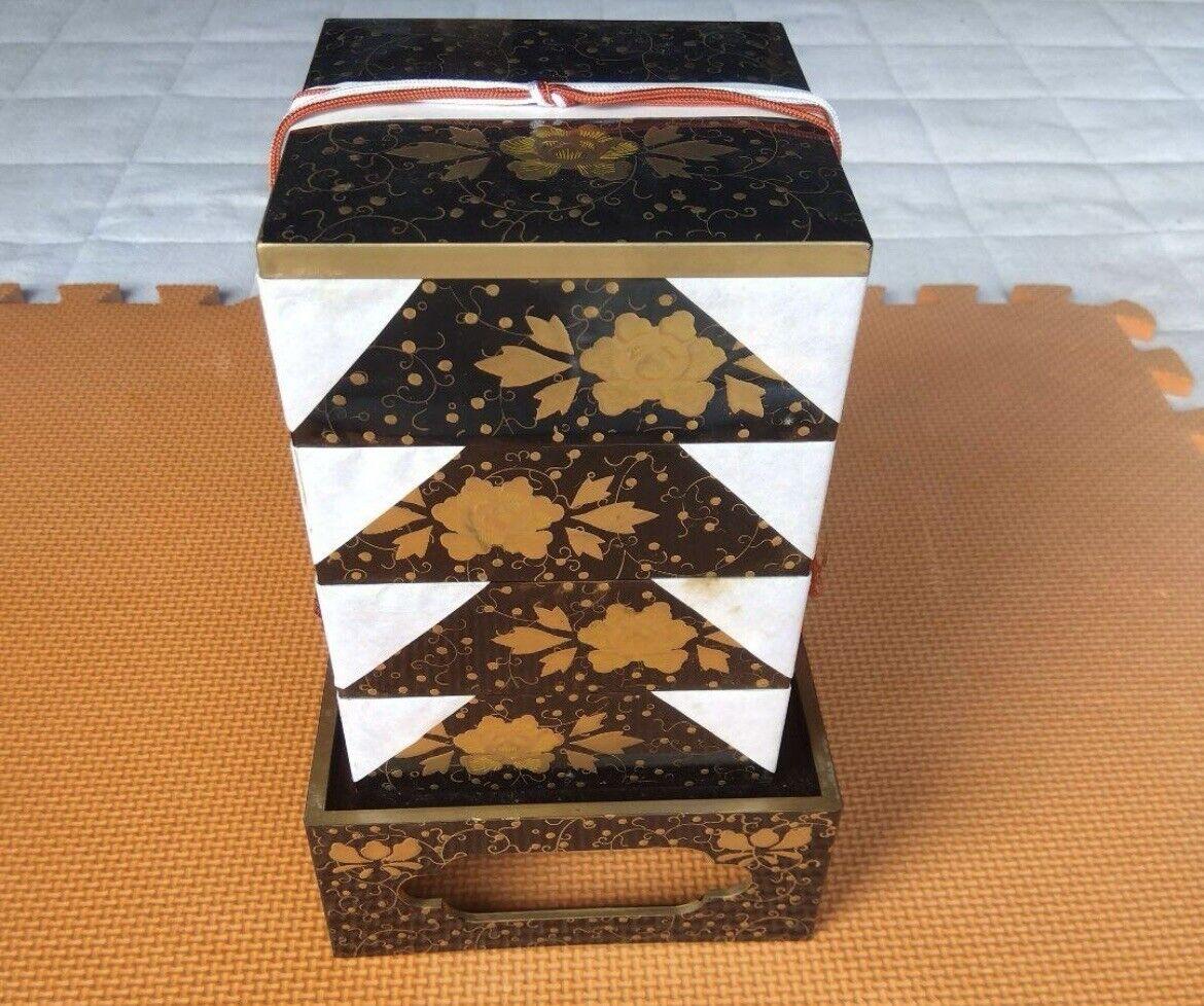 Japan antique  lunch box
