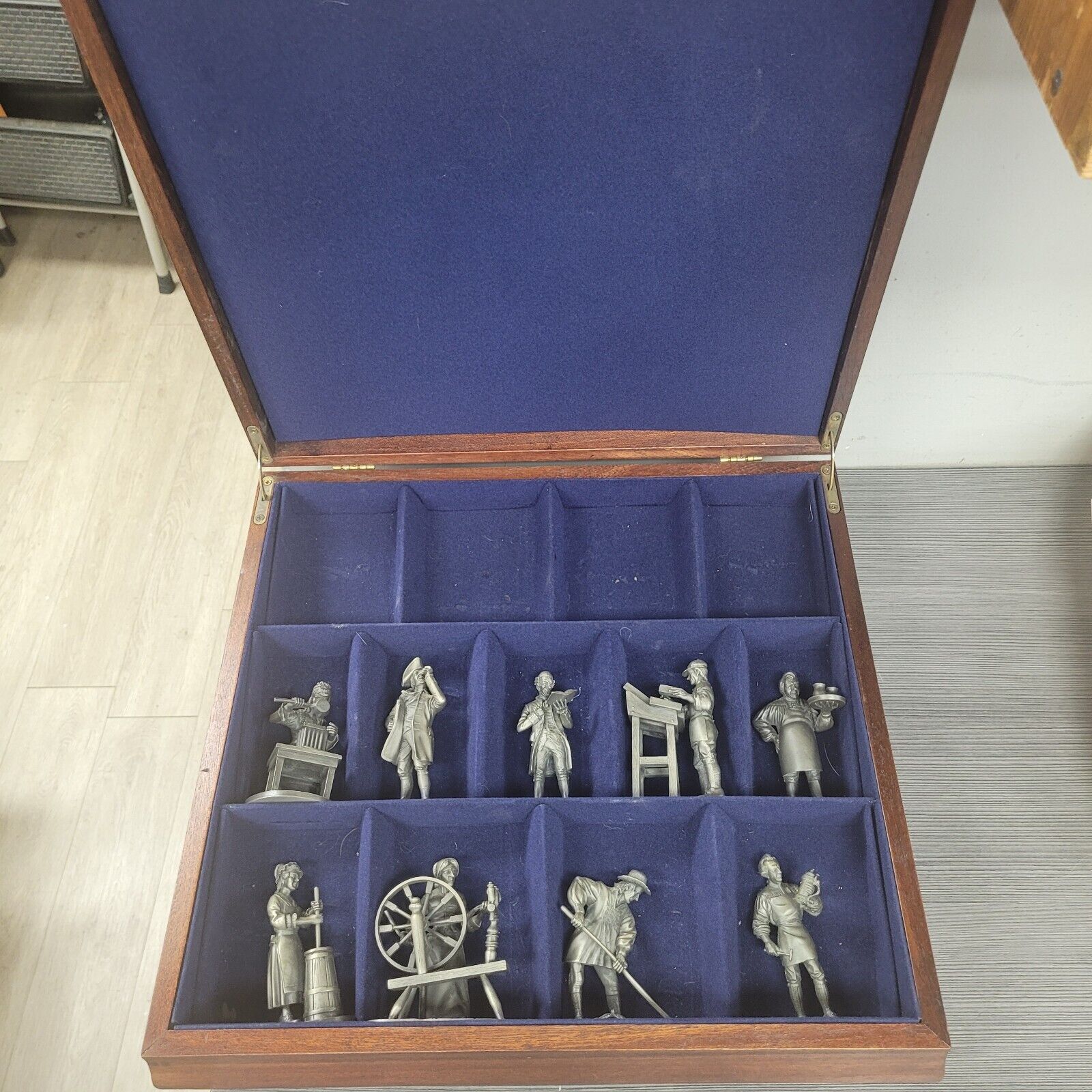 Vintage 1975 Franklin Mint Pewter PEOPLE COLONIAL AMERICA Figures Lot 9 Wood Box