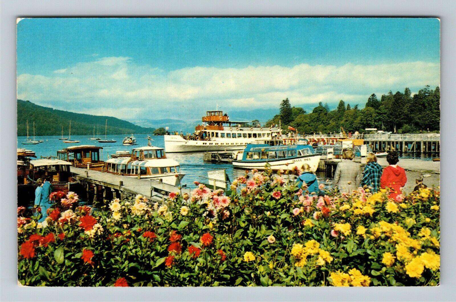 UK-United Kingdom, Lake Windermere, Summer Flowers, Vintage Postcard