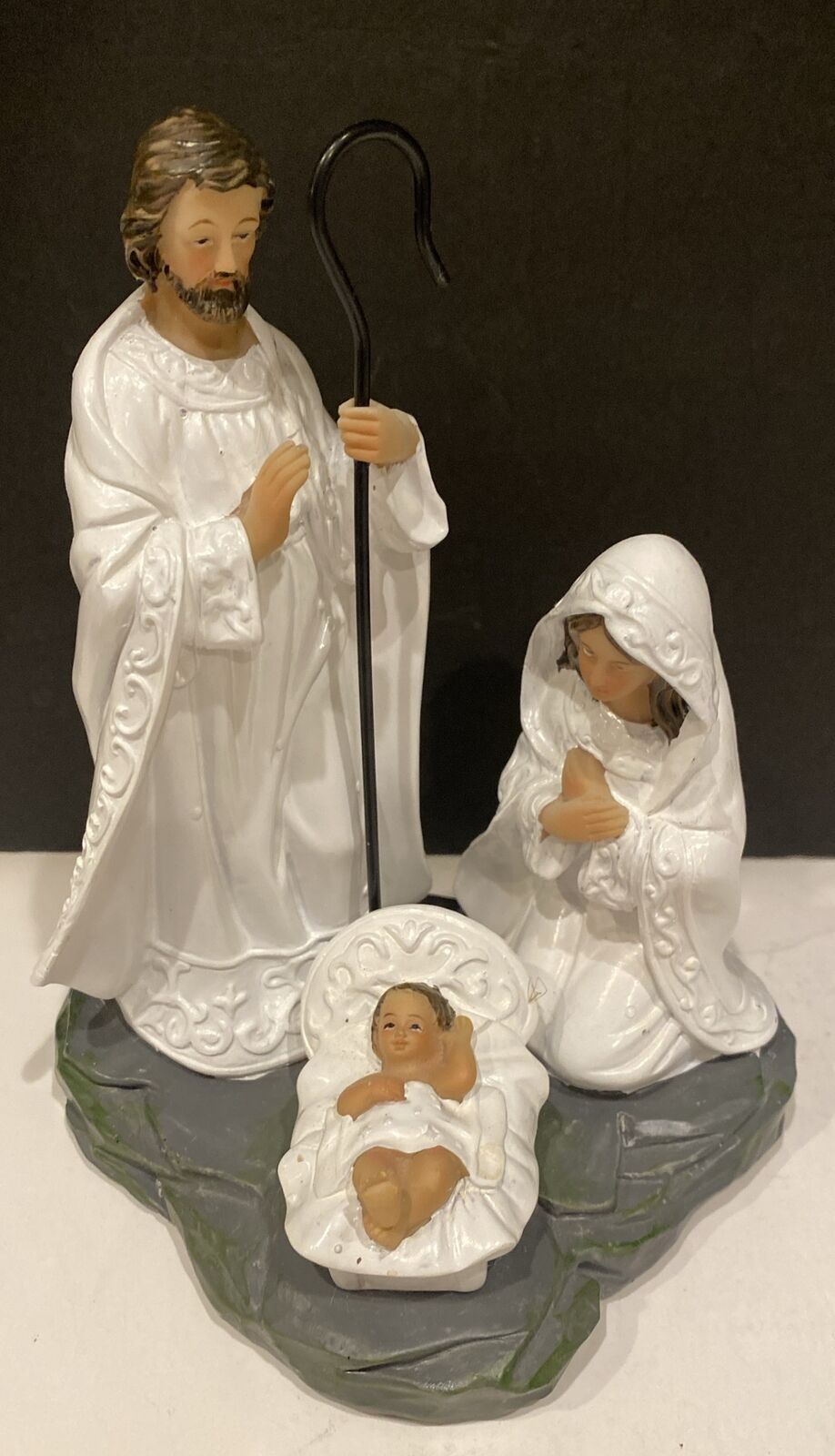 God\'s Gift of Love by DaySpring White Nativity Scene Mary Joseph Baby Jesus FTD 