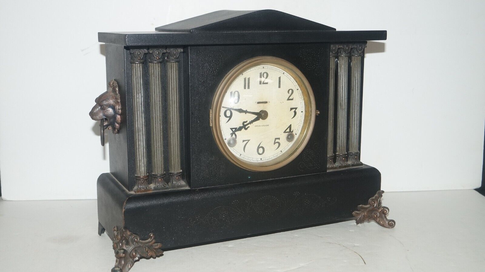 Antique INGRAHAM USA Wind Up Pendulum Gong Wood Mantle Clock (Missing Pendulum)