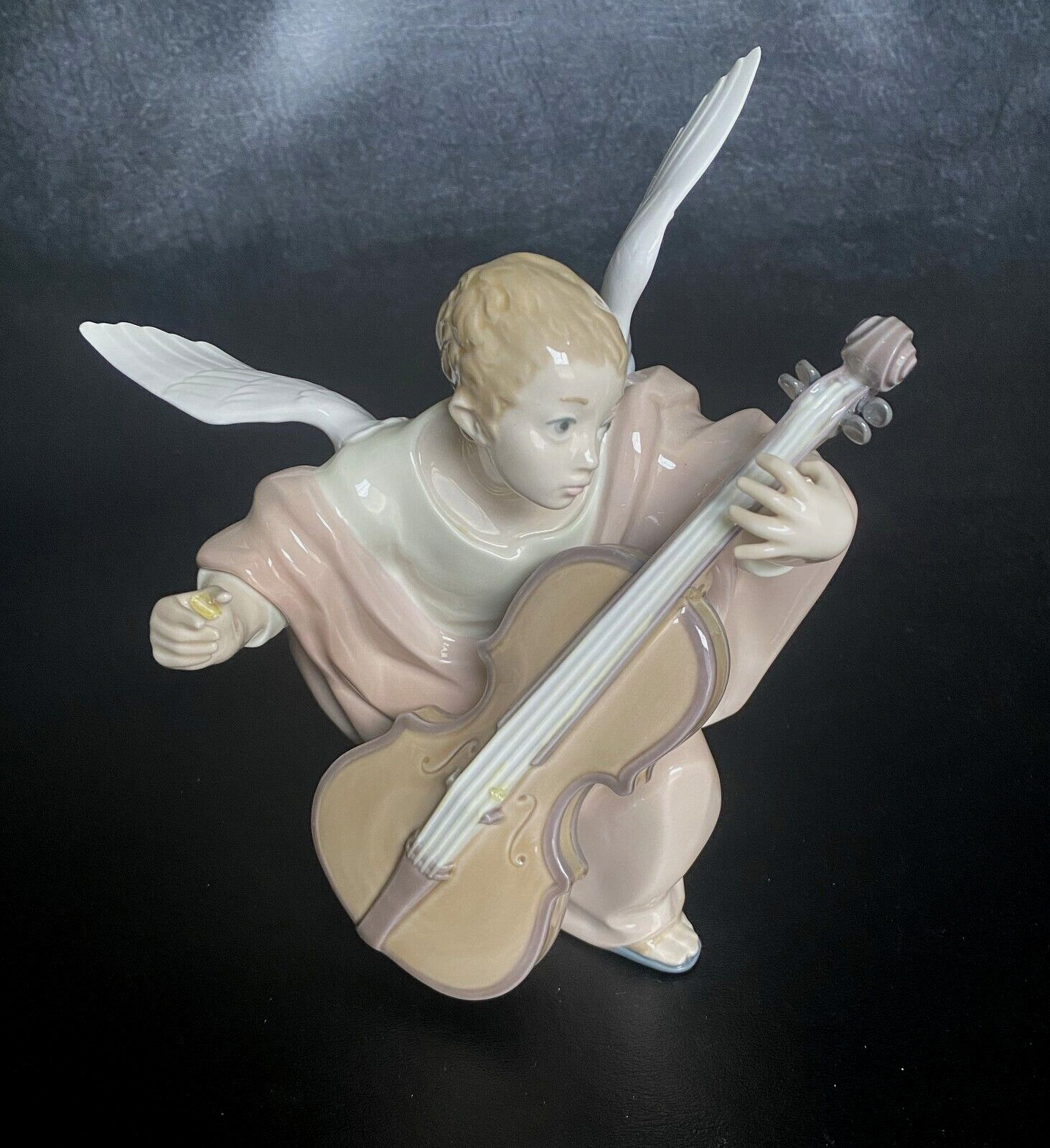 Lladro 5492 HEAVENLY CELLIST Angel, issued 1988 retired 1993 - 8.25 inch