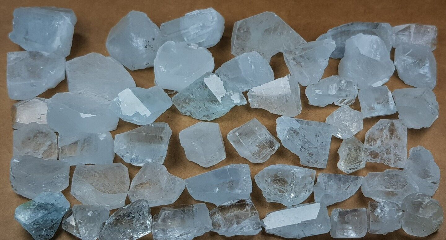 880 Ct Natural Sky Blue Color Aquamarine Crystal Lot From Pakistan 