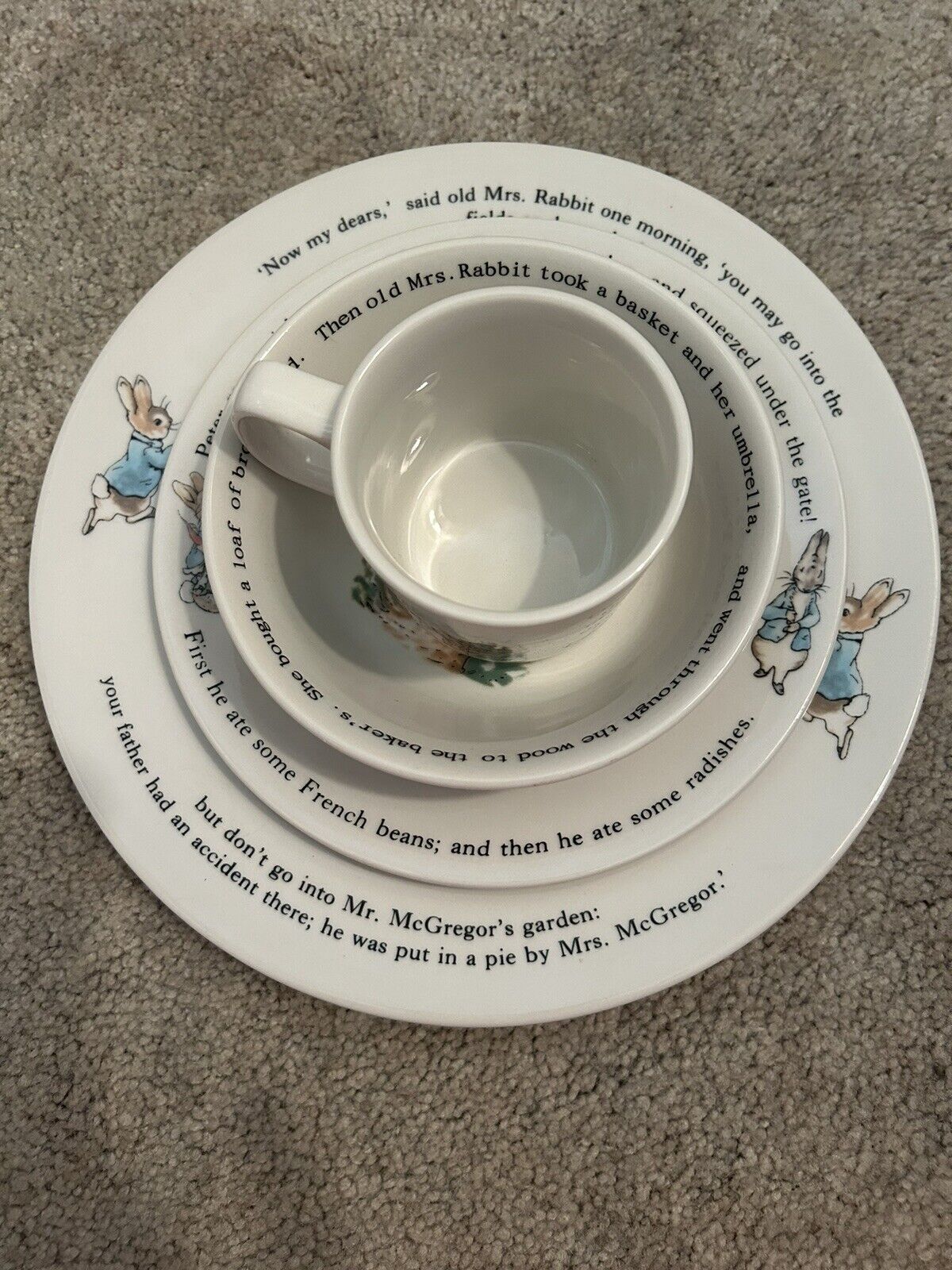 Vintage Wedgewood Beatrix Potter Peter Rabbit 4 Piece Set 1991 2 Plates Bowl Cup