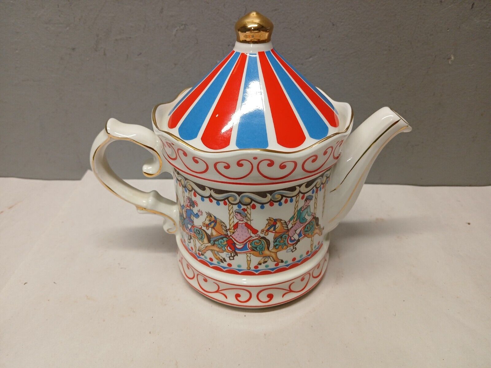 Vintage Sadler Edwardian Entertainments Staffordshire England Carousel Teapot 