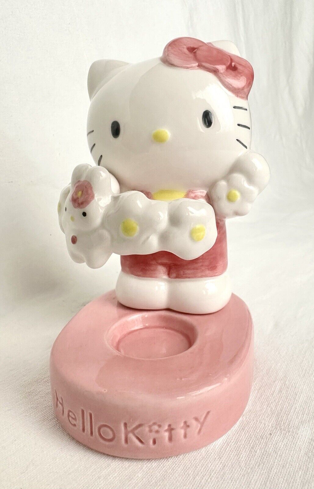 Vintage 1996 Sanrio Hello Kitty Ceramic Figurine Pink & White New In Box