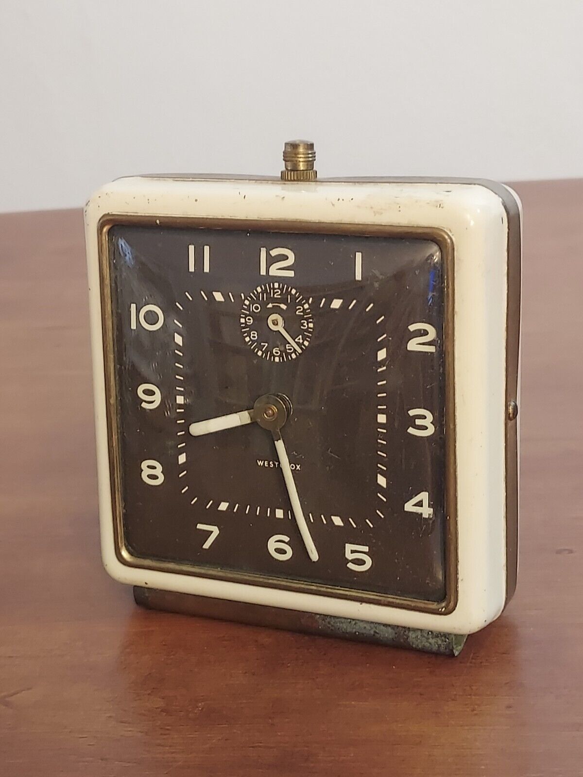 Vintage WEXTCLOX Beige Gold General Time Square 4 3/8\