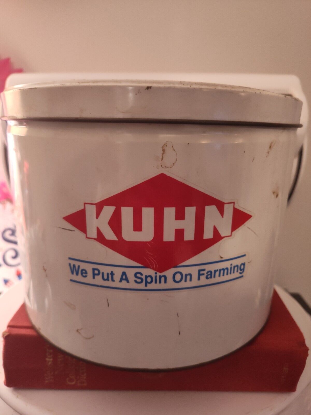 Vintage XL KHUN Agricultural Farming Equipment Advertising Tin Can GERMANY