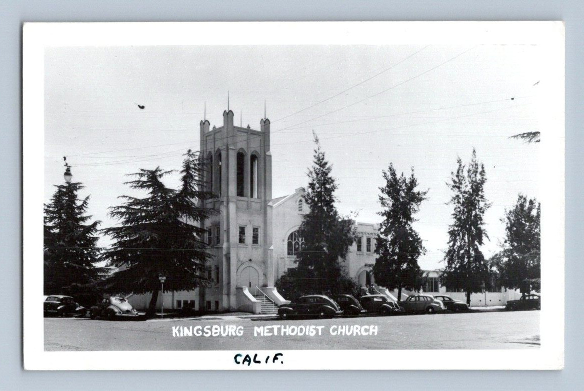 RPPC 1950's. kingsburg, ca. methodist church. POSTCARD GG19