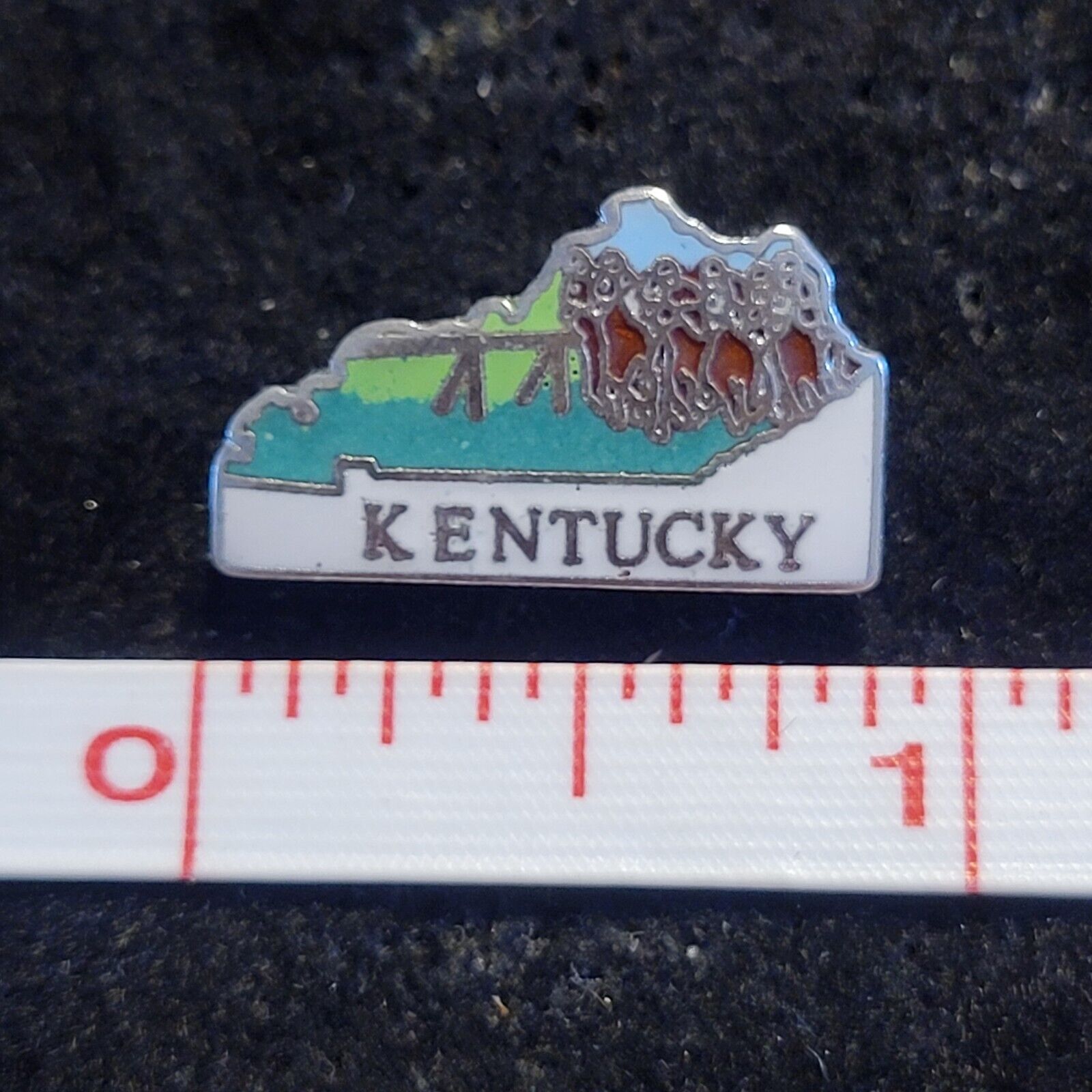 Kentucky KY Souvenir State Lapel Pin Hat Vest Tie Tack silver tone Mafco racing