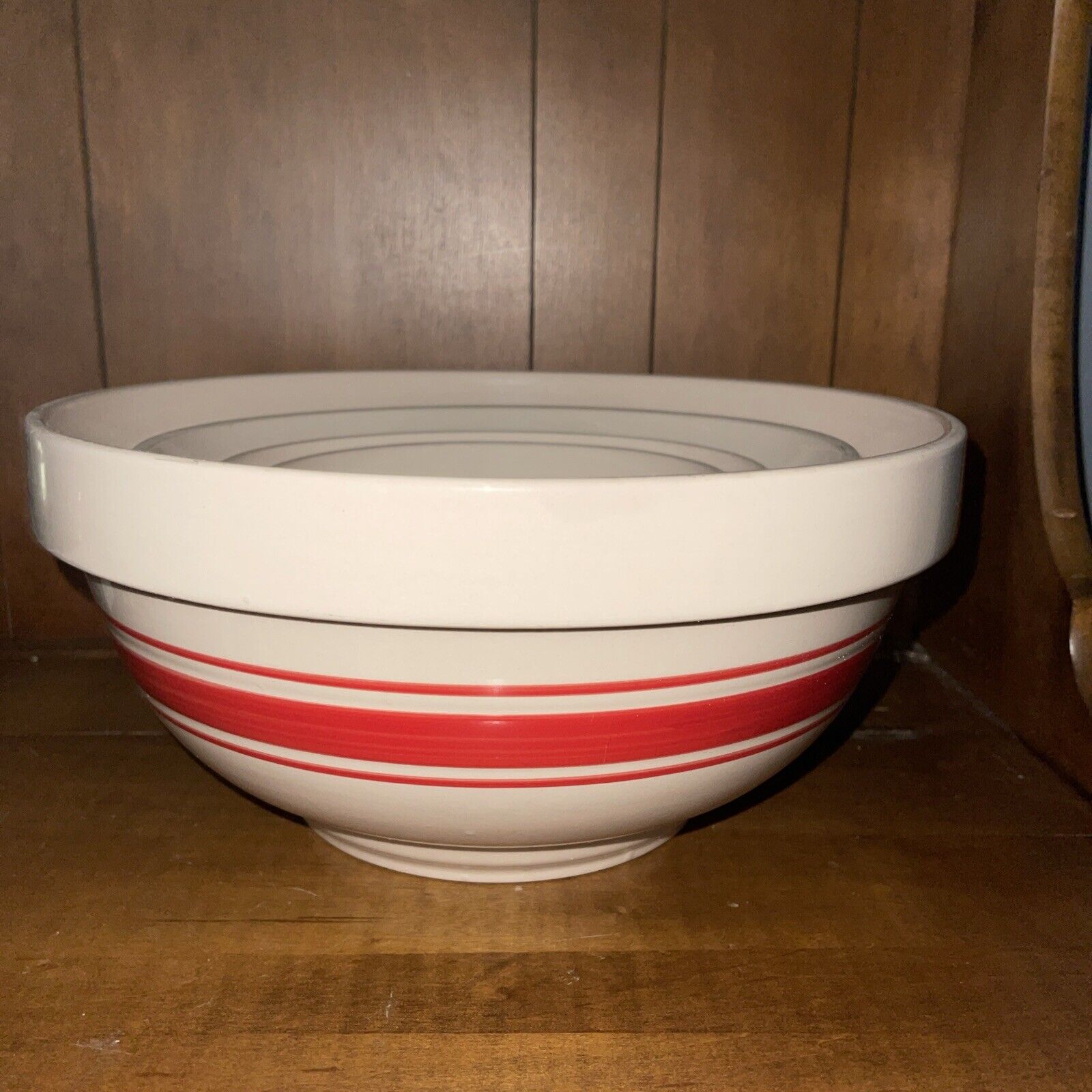 Old Mountain Red Ringed Nesting Mixing Bowl Set Vintage New Old Stock Set Of 4