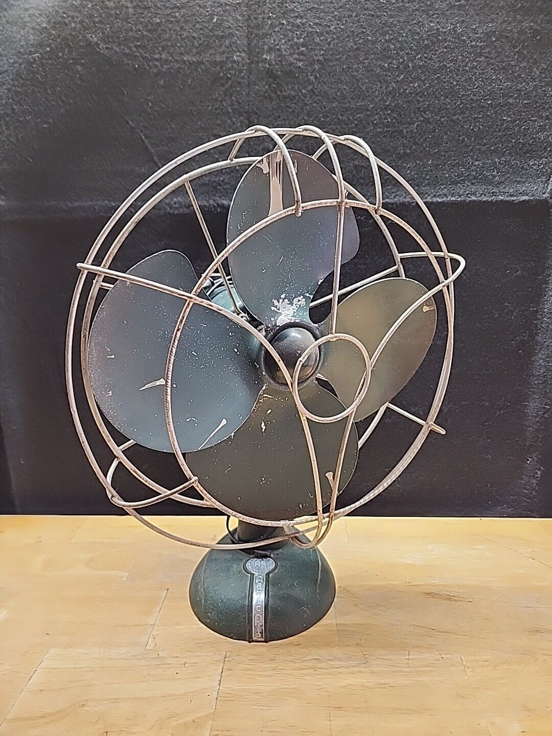 Vintage Arctic Aire F.A. Smith MFG Co 3 Speed Electric Oscillating Fan *Works*
