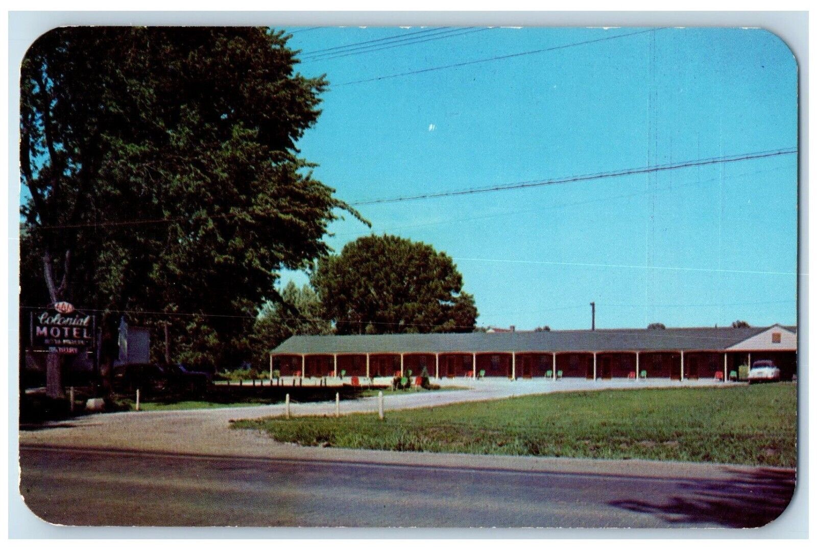 c1950\'s Colonial Motel Roadside Car Springfield Illinois IL Vintage Postcard