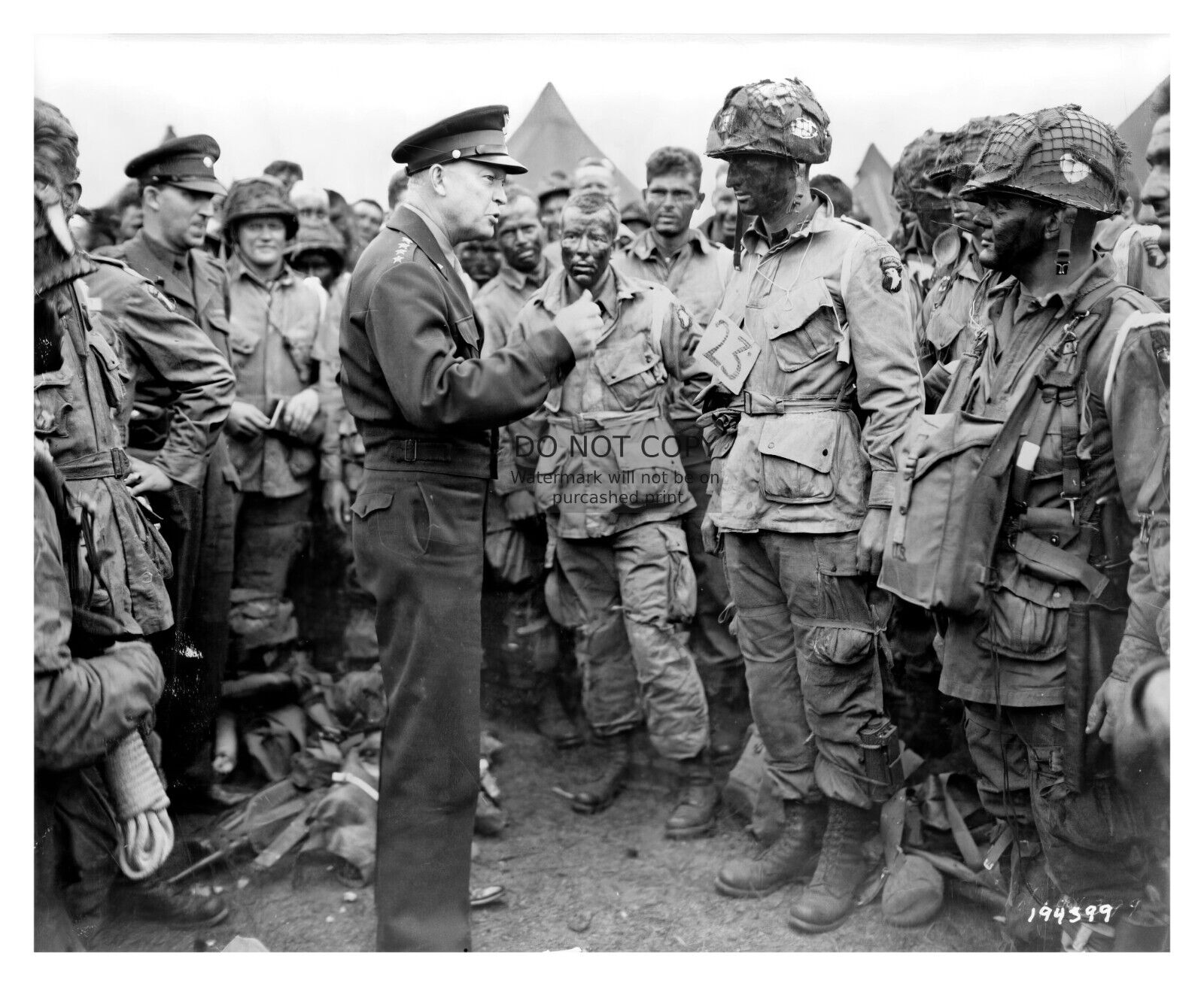 PRESIDENT DWIGHT D. EISENHOWER WITH 101ST AIRBORNE 8X10 PHOTO