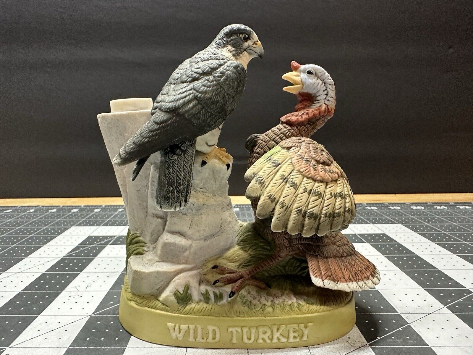Austin Nichols Wild Turkey & Falcon Decanter 1986 #11 *Missing Cap*