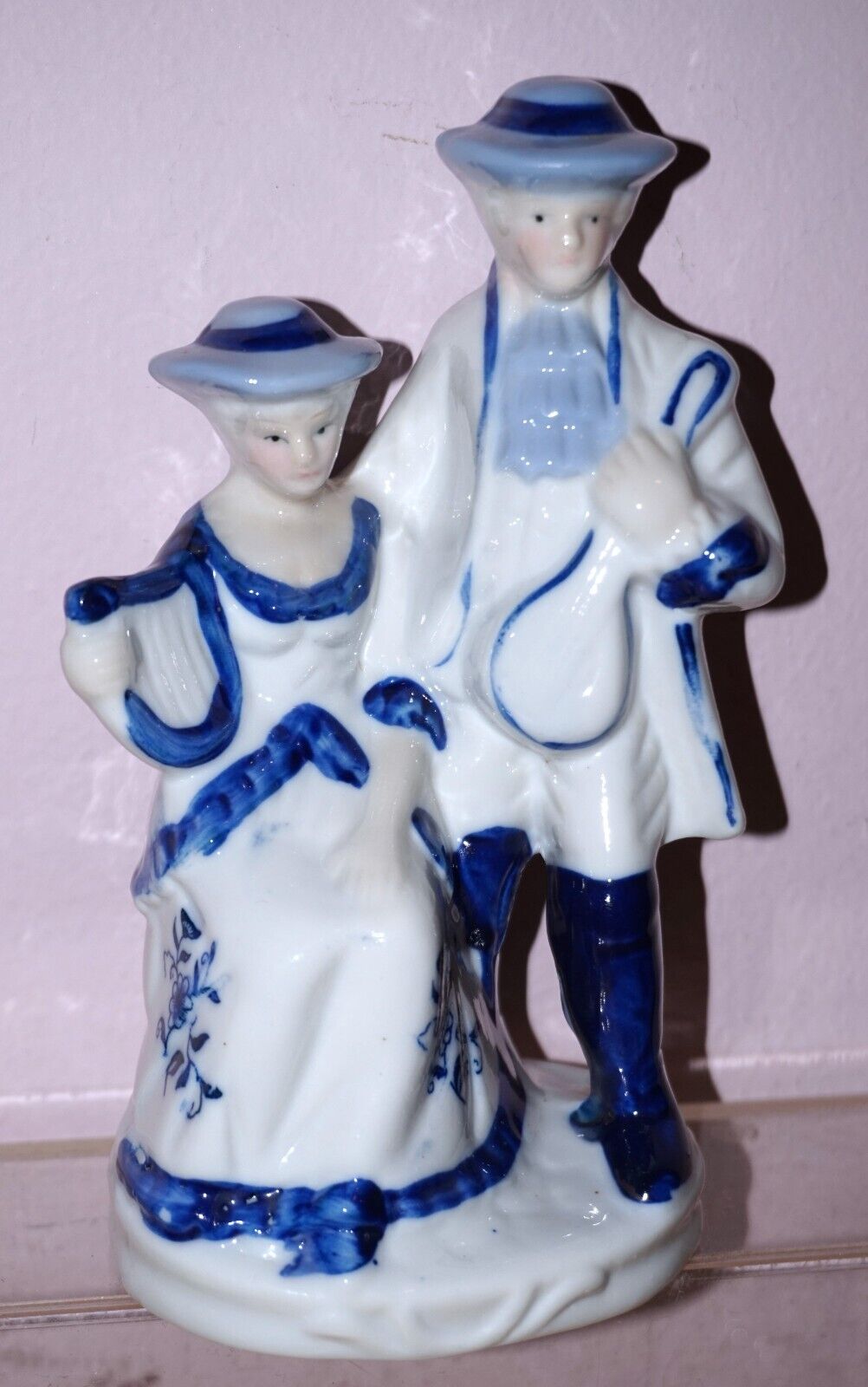 Vintage Couple Porcelain Figurine in DELFT Blue and White 6\