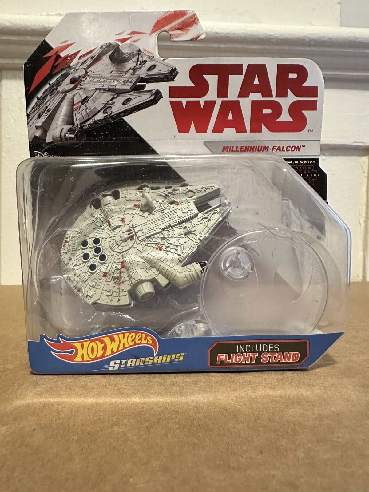 Star Wars Hot Wheels Starships (2016) The Last Jedi Millennium Falcon Toy