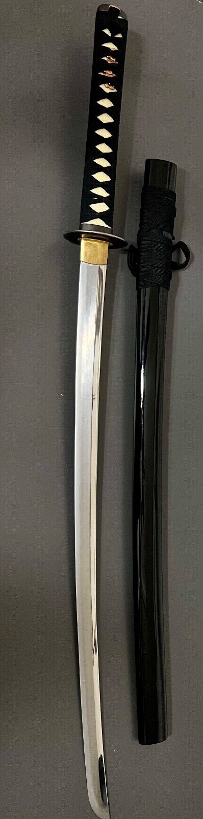  Hanwei Practical Katana with a black scabbard and cloth cover.