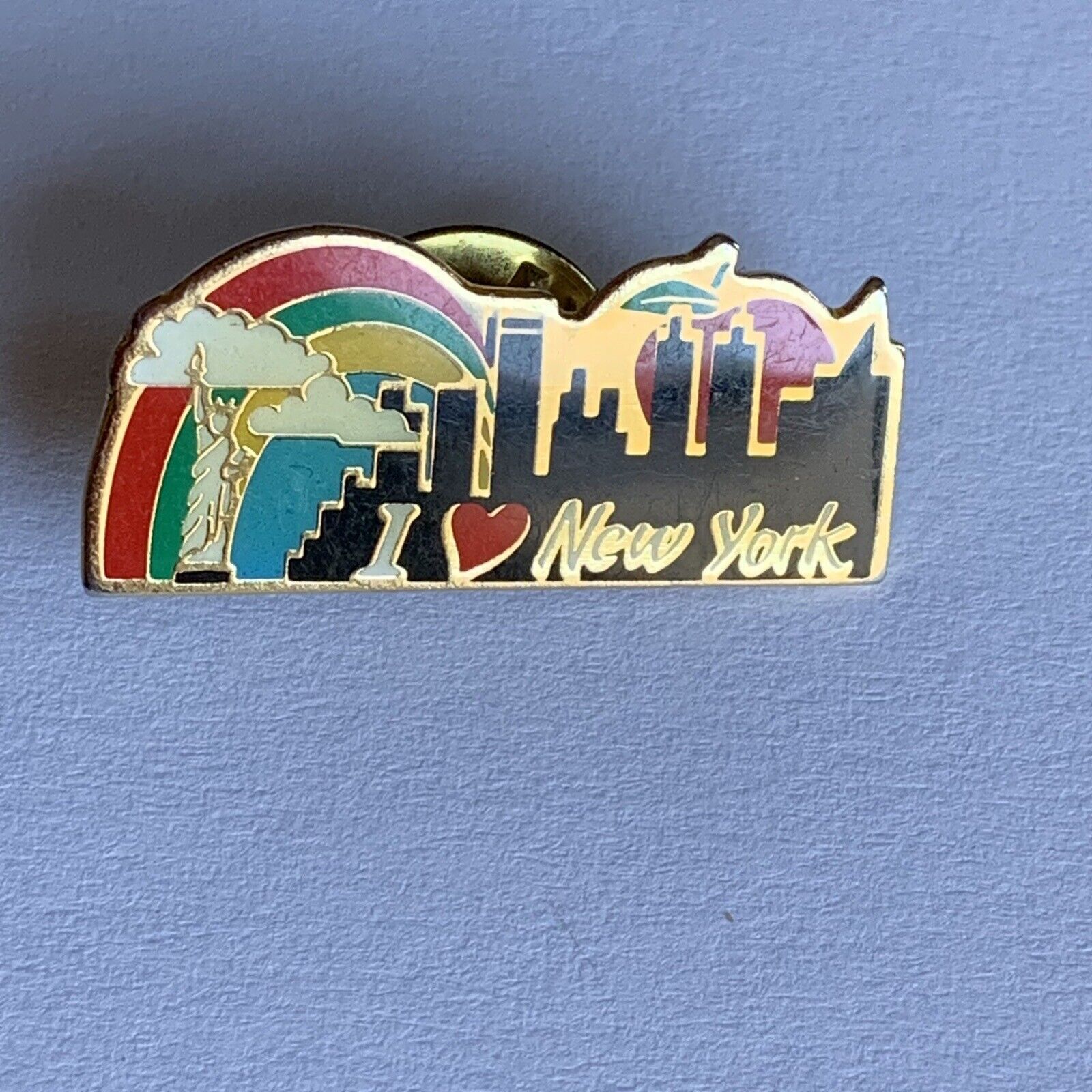 VTG I Heart Love New York The Big Apple Pin Epoxy Overlay Tie Tack w Twin Towers