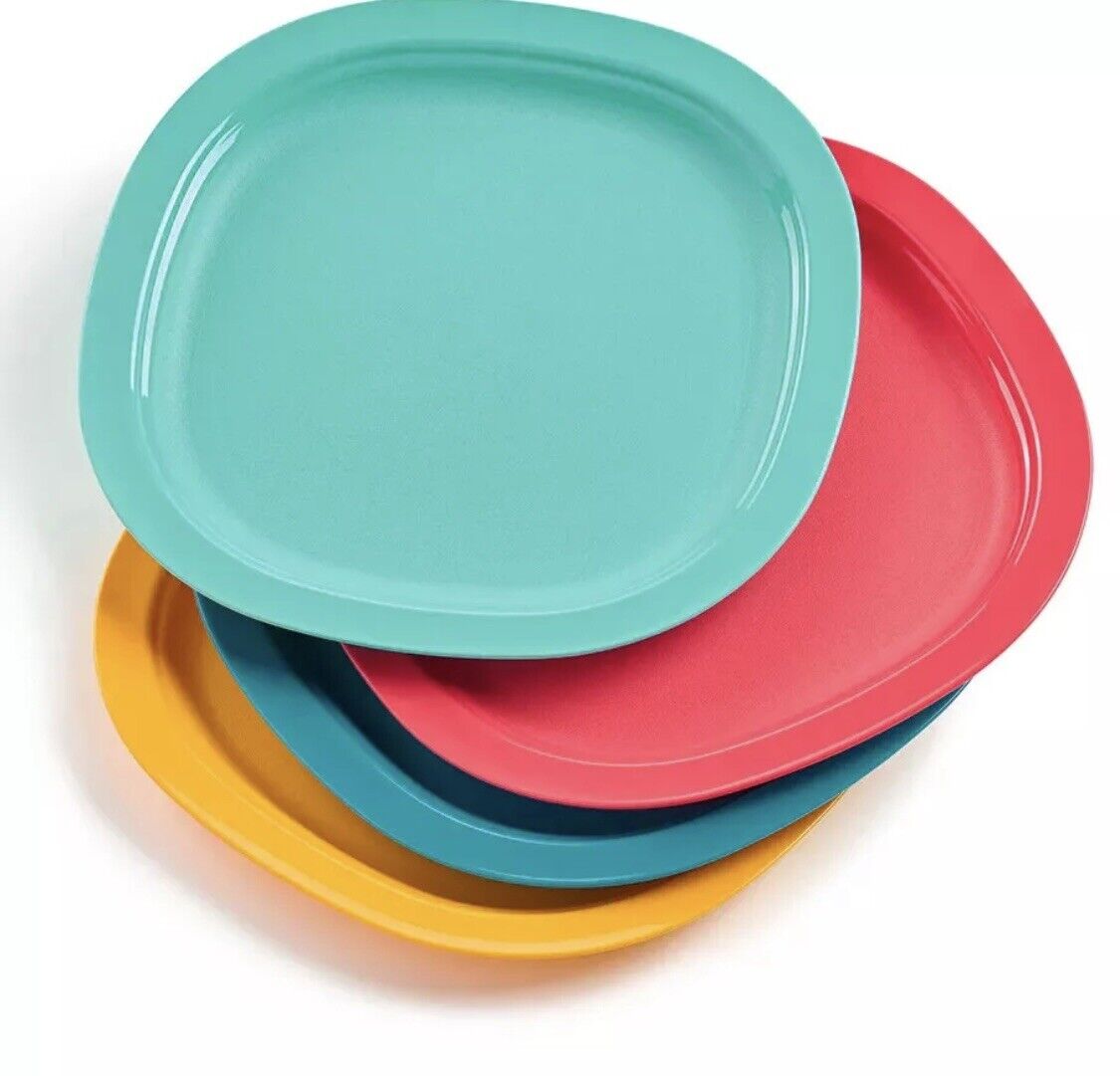 Tupperware LUNCHEON PLATES Impressions Microwave Safe Set of 4 New