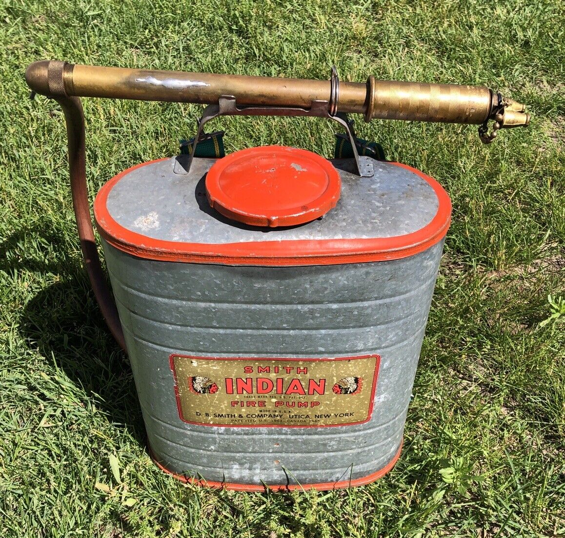 Vintage Smith Indian 179014-1 Galvanized Fire Pump 5-Gallon Backpack