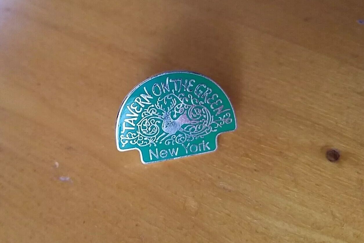 Iconic Tavern On The Green Restaurant Central Park NYC Green Lapel Pin Souvenir
