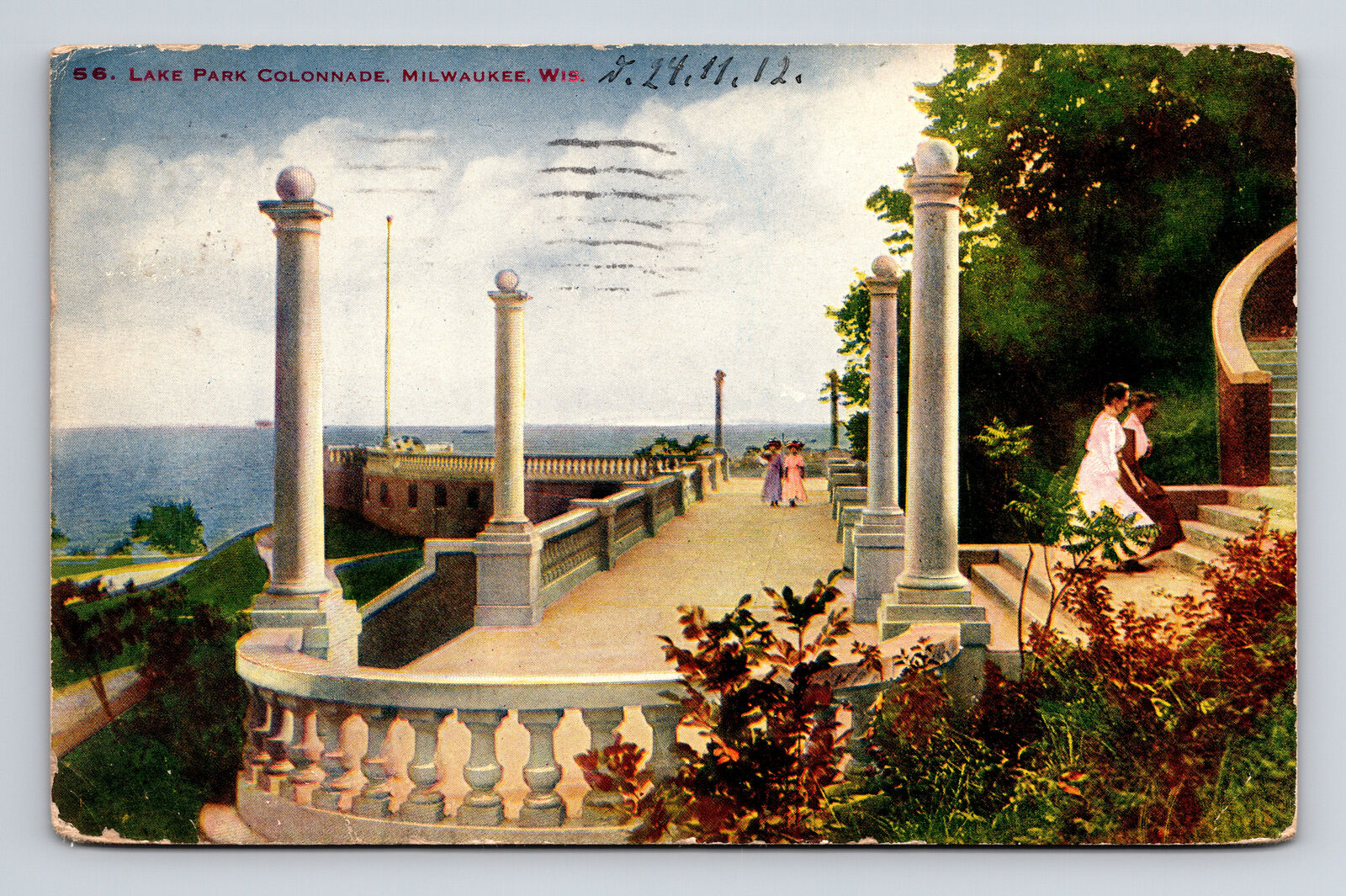 c1912 DB Postcard Milwaukee WI Wisconsin Lake Park Colonnade Women Walking