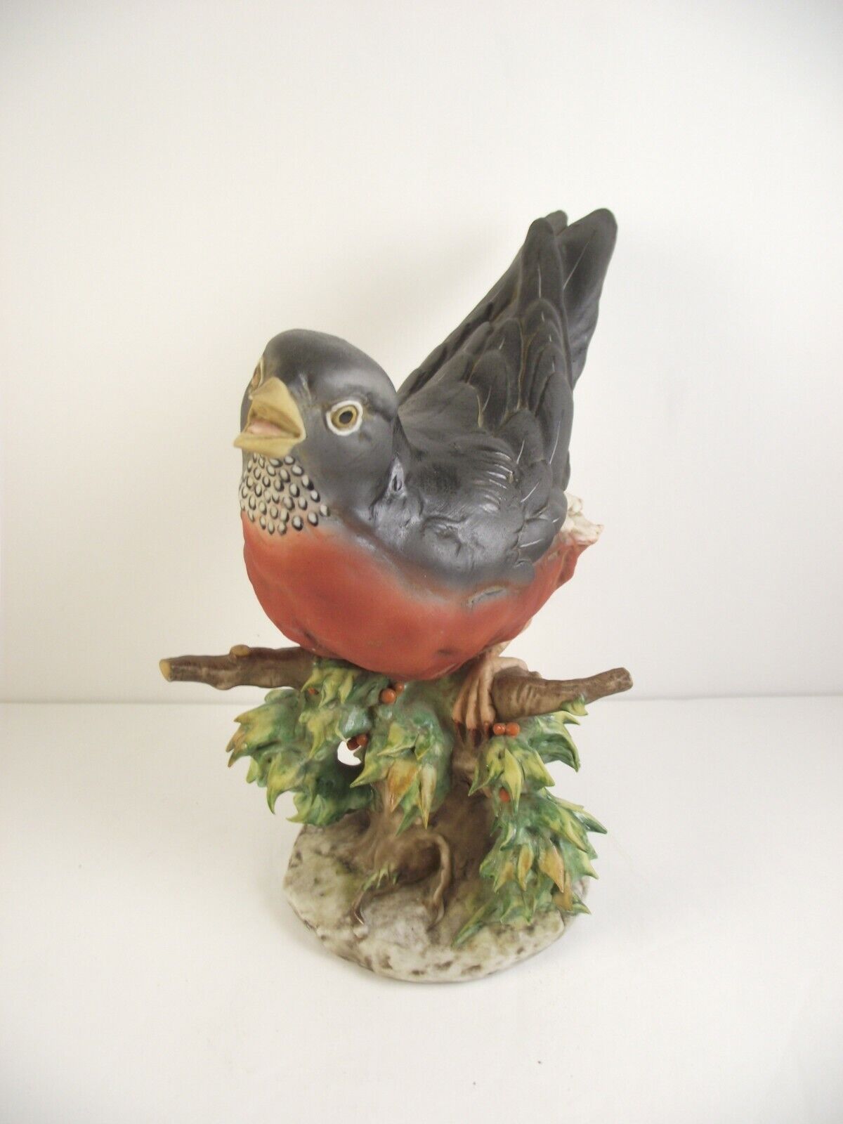 Triade Luigi Benacchio Porcelain Robin Bird Figurine Signed Italy  (itemA7)