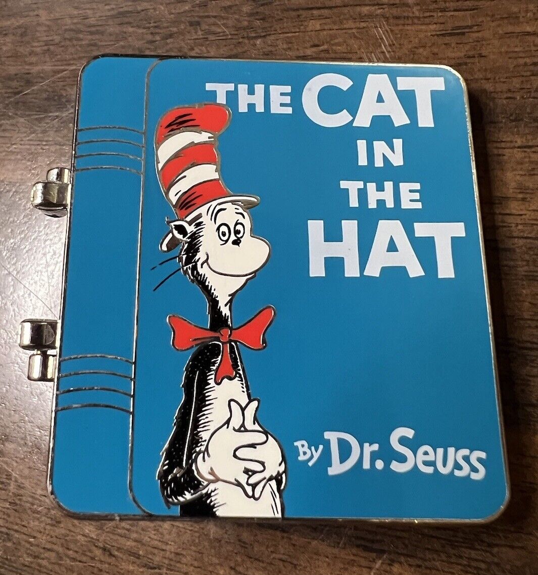 RARE Universal Studios Theme Park - Dr. Suess Cat in the Hat Book Pin - Opens