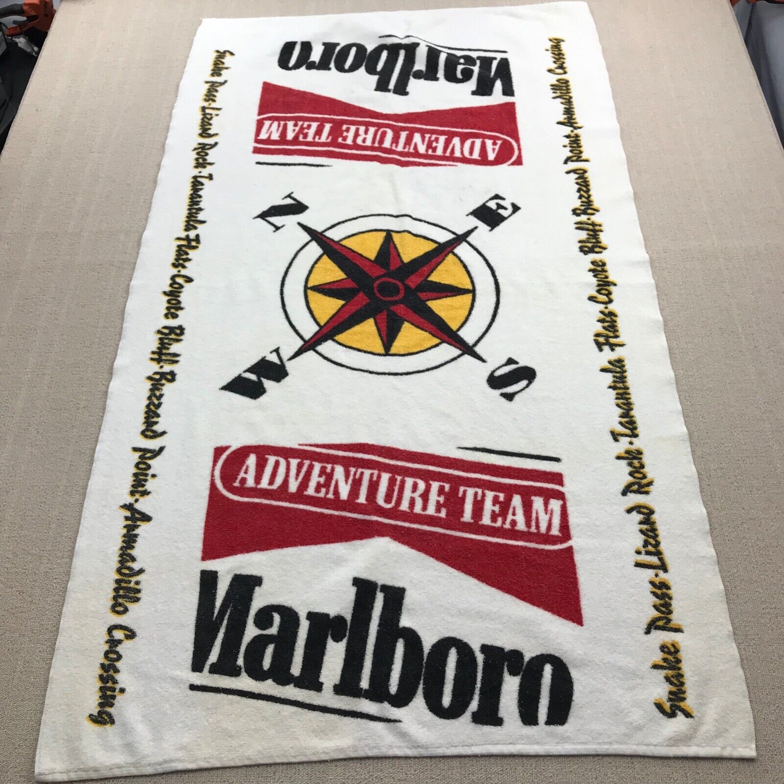Vintage Marlboro Adventure Team Compass Beach Towel Full Terrycloth 90s USA *