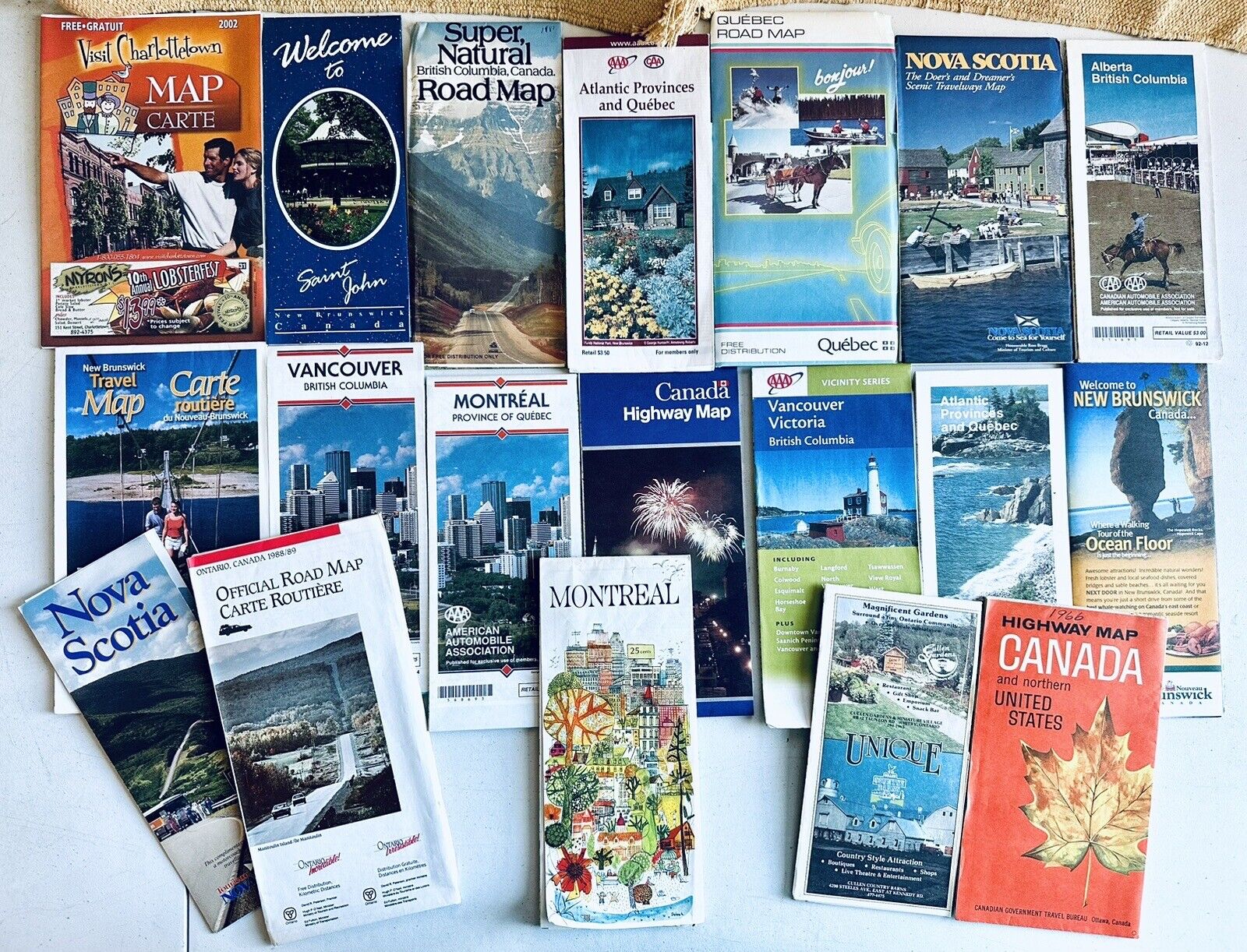Lot Of  19 Vintage CANADA Travel / Road Maps (60s-90s)