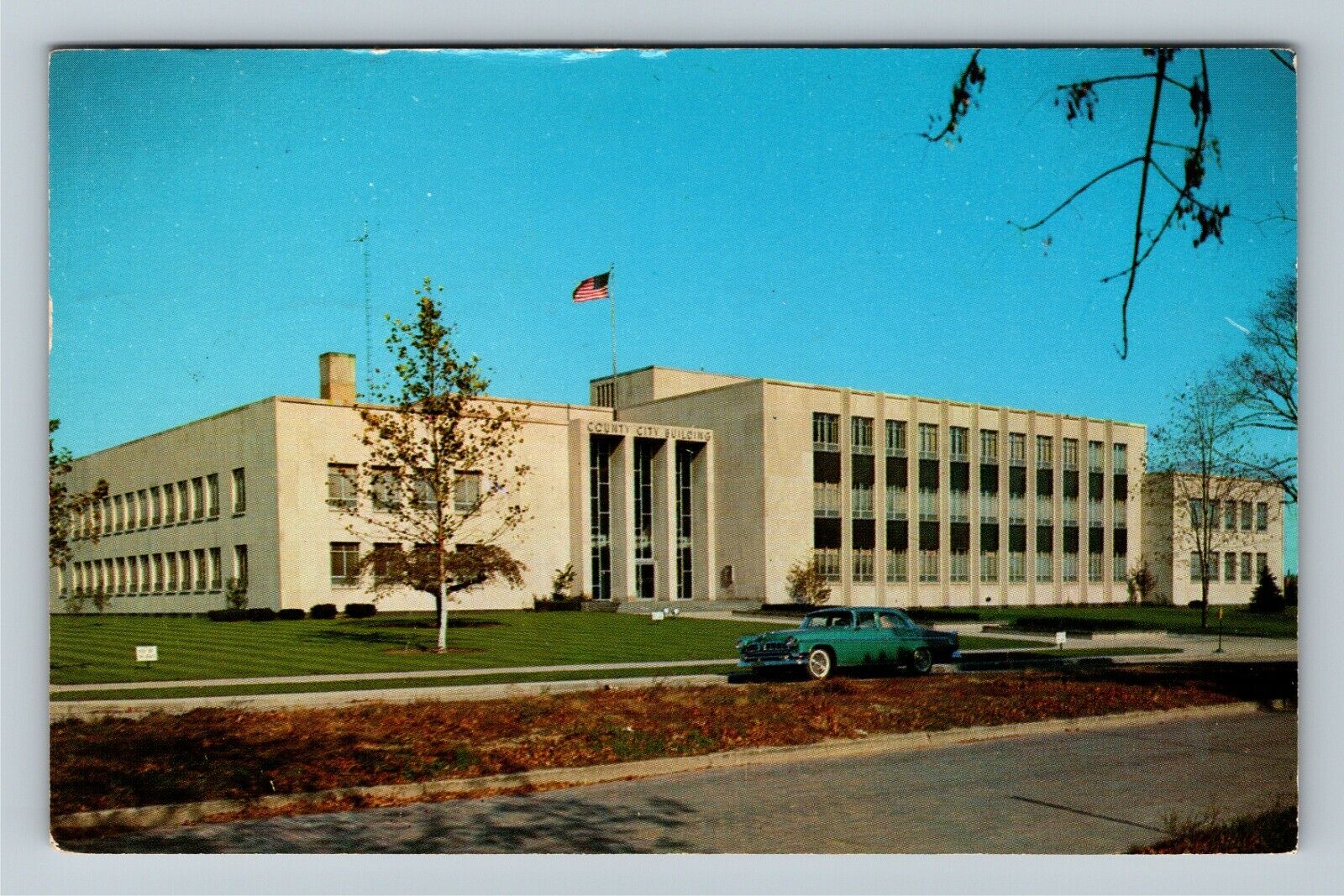 Port Huron MI-Michigan, New County & City Building, c1956 Vintage Postcard