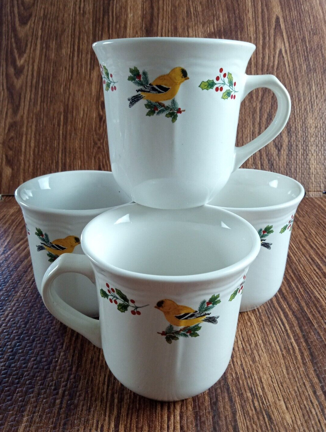 Gibson Everyday Christmas Holly Berries & American Gold Finch Coffee Set Of 4