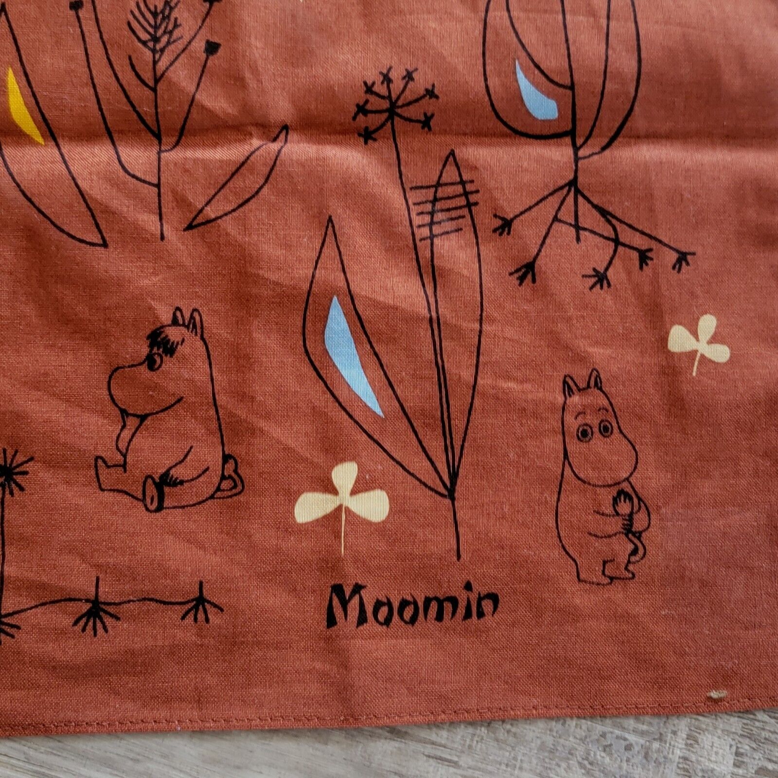 Moomin Bandana Arabia Finland Moominpapa Moominmama Mama Papa  20x21