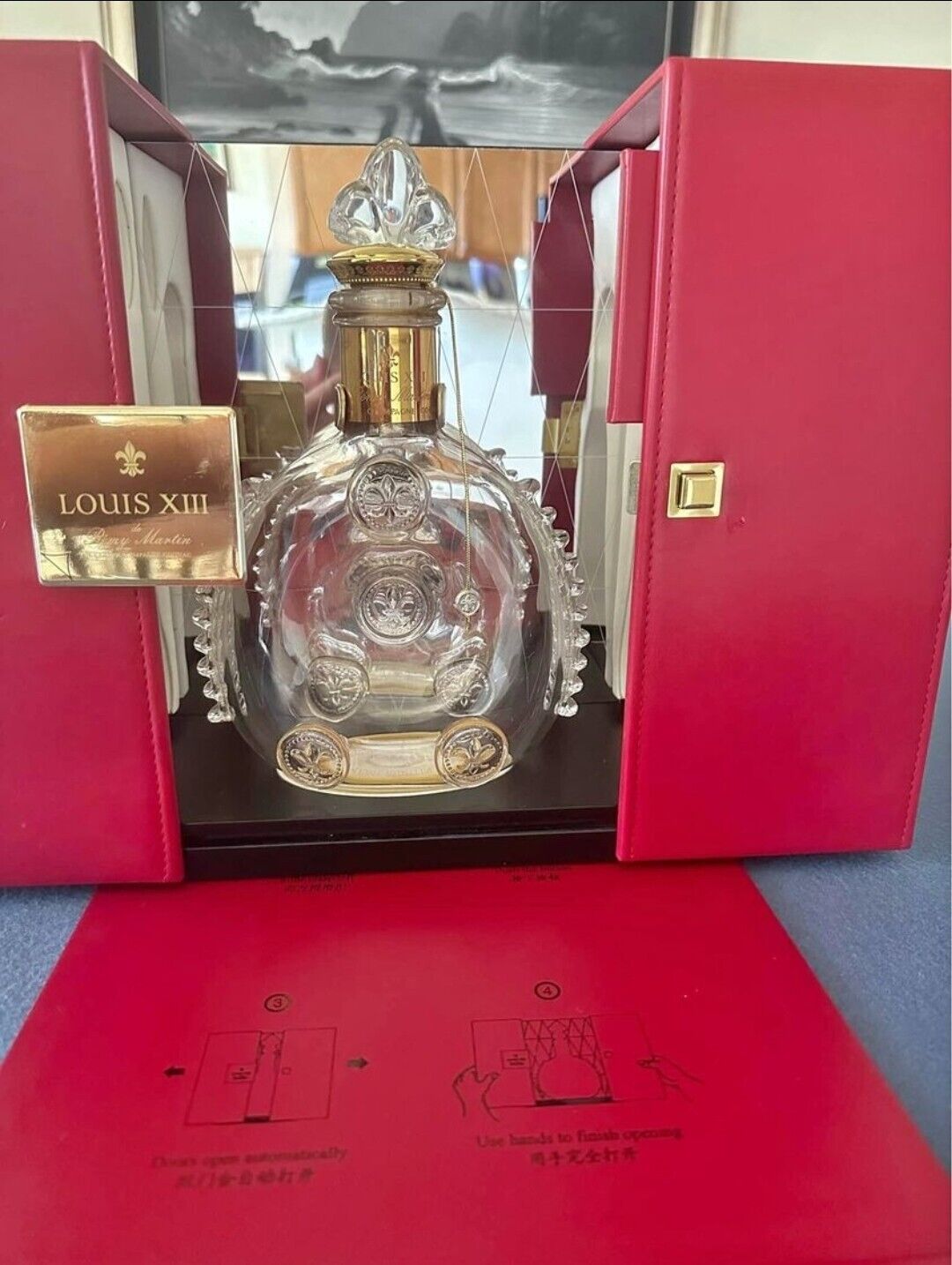 Louis Xlll Empty Bottle 750 ML,  With Box , 2 Top ,1 Bacara Top And The Cork Top