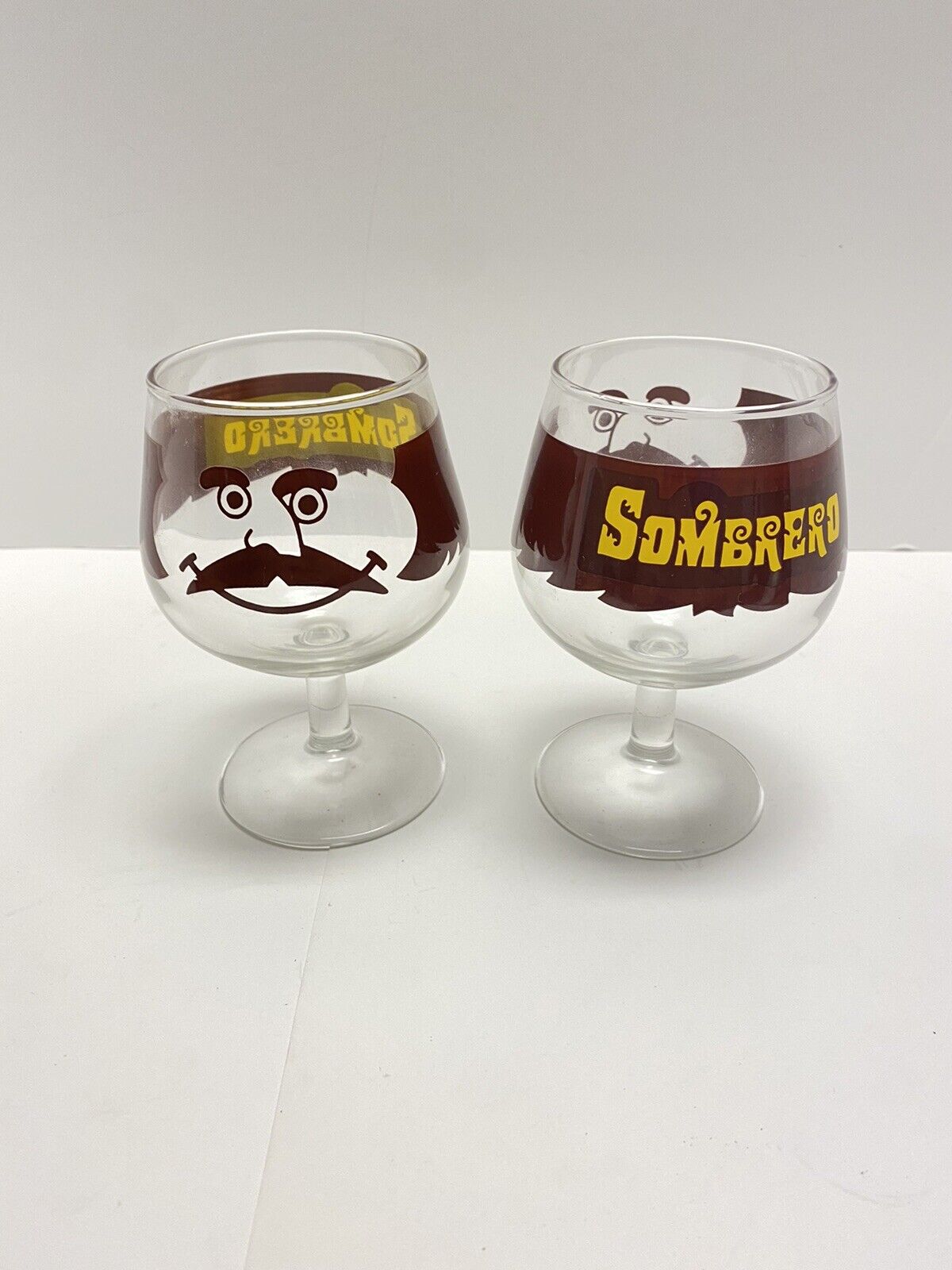 VTG Sombrero Brandy Sniffer Stemmed Drinking Glass Goblet Man Mustache 10 oz EUC