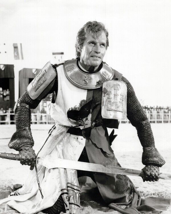 Charlton Heston kneels down holding sword 1961 El Cid 24x30 Poster
