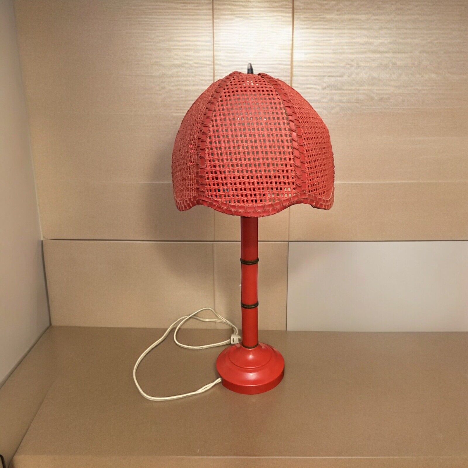 Vintage Red Table Lamp Wicker Rattan Dome Shade Amazing Bulb Amazing Rare Piece