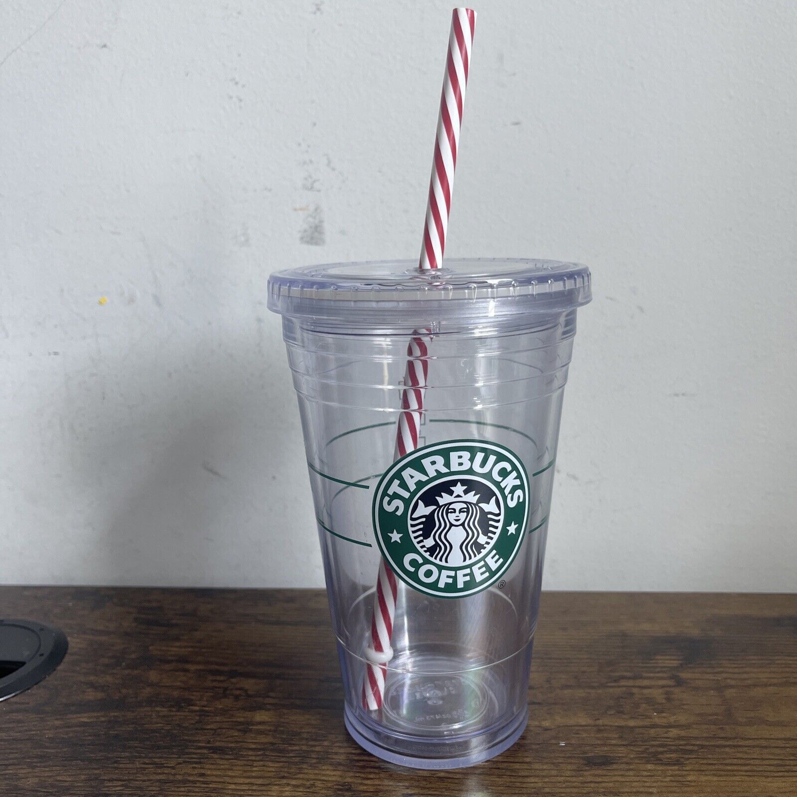 2009 Starbucks 16-ounce Clear Plastic Tumbler w/ Candy Cane Red White Straw