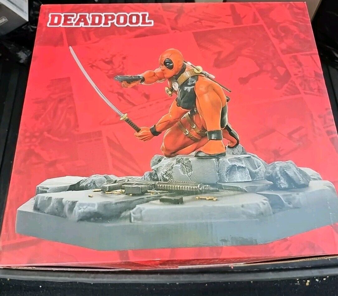 BAIT x Marvel Deadpool Statue by MINDstyle Limited Edition 2012 1:8 Excellent 