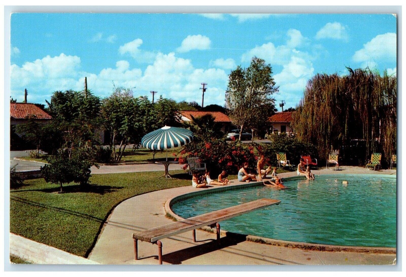 c1950's Colonial Courts Motel Swimming Pool Brownsville Texas TX Postcard