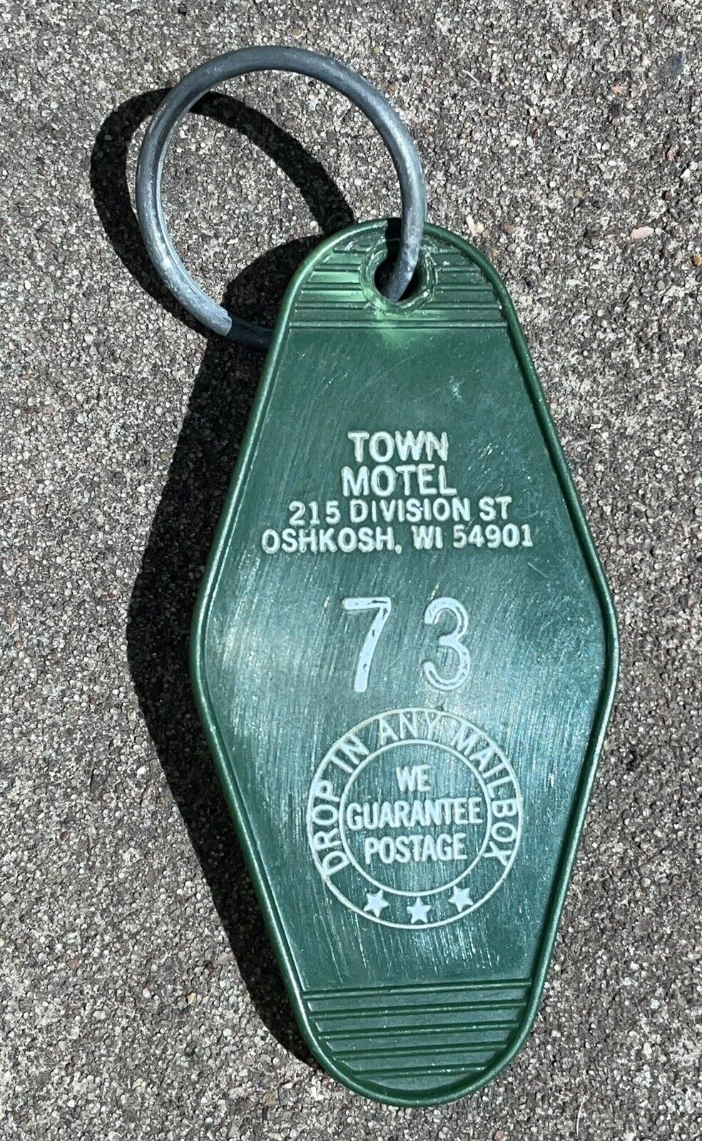Vintage Town Motel OshKosh Wisconsin WI Hotel Inn Key Keychain Original Room 73