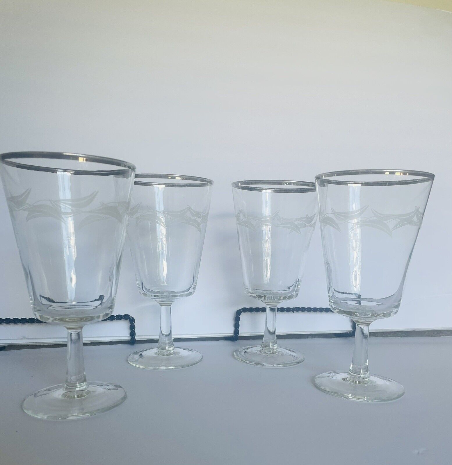 4 Vintage Cristal D Arques Etched Platinum Rim Water Stemware Wine Glasses