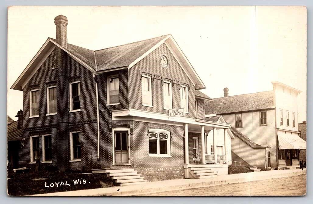 Hotel Tremont Loyal WI Wisconsin Street View 1913 Postcard RPPC